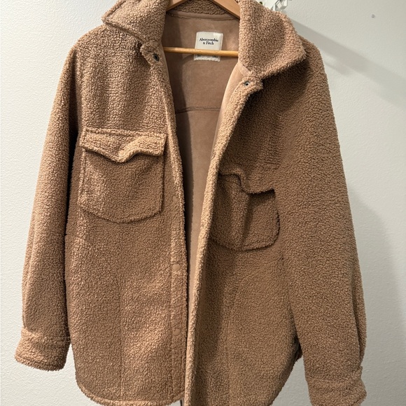 Abercrombie & Fitch Jackets & Blazers - Abercrombie Cozy Tan Sherpa Jacket